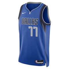 Nike Jersey Icon Hombre Dallas Mavericks Luka Doncic