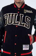Mitchell and Ness Chaqueta Champs Hombre Chicago Bulls