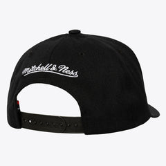 Mitchell and Ness Gorra Champions Trophy Stretch Hombre New York Knicks Negro - NBA Store Chile
