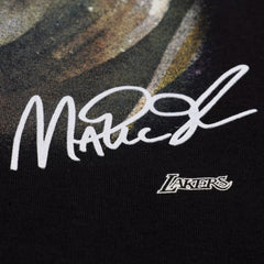 Mitchell and Ness Polera Big Face Tee Hombre Los Angeles Lakers Magic Johnson - NBA Store Chile