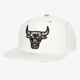 NBA Gorra Day 4 Snapback Hombre Chicago Bulls Blanco - NBA Store Chile