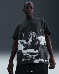 Nike Hombre LJ M Nk Tee M90 Co - NBA Store Chile