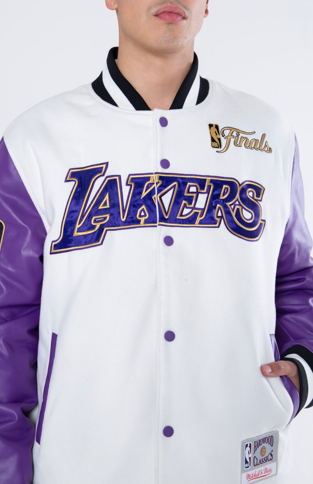 Mitchell and Ness Chaqueta Champs Hombre Los Angeles Lakers - NBA Store Chile