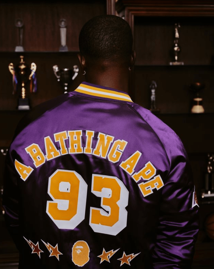 Mitchell And Ness Chaqueta Satin Hombre Los Angeles Lakers BAPE X M&N - NBA Store Chile