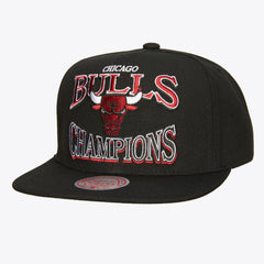 Mitchell and Ness Gorra Champions Era Hombre Chicago Bulls - NBA Store Chile