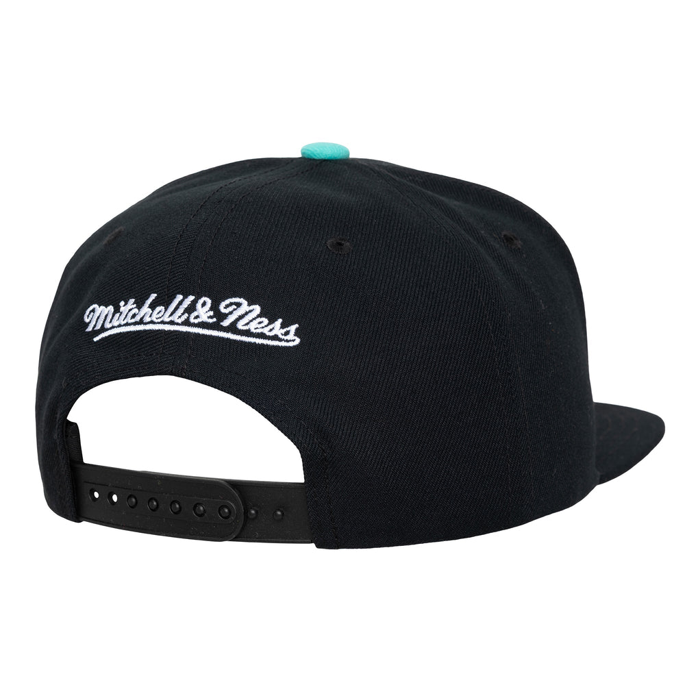Mitchell and Ness Gorra Legendary Home Snapback Hombre San Antonio Spurs - NBA Store Chile