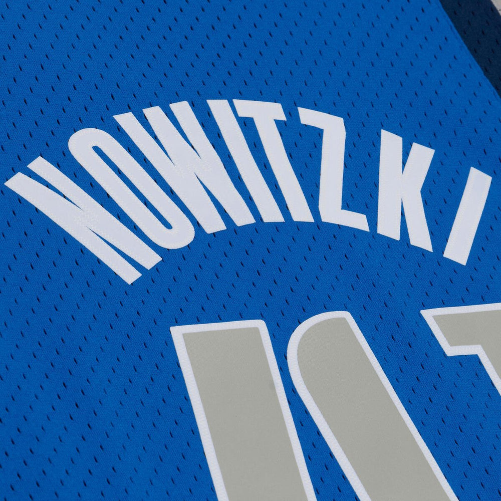 Mitchell and Ness Jersey Hombre Dallas Mavericks Dirk Nowitzki - NBA Store Chile