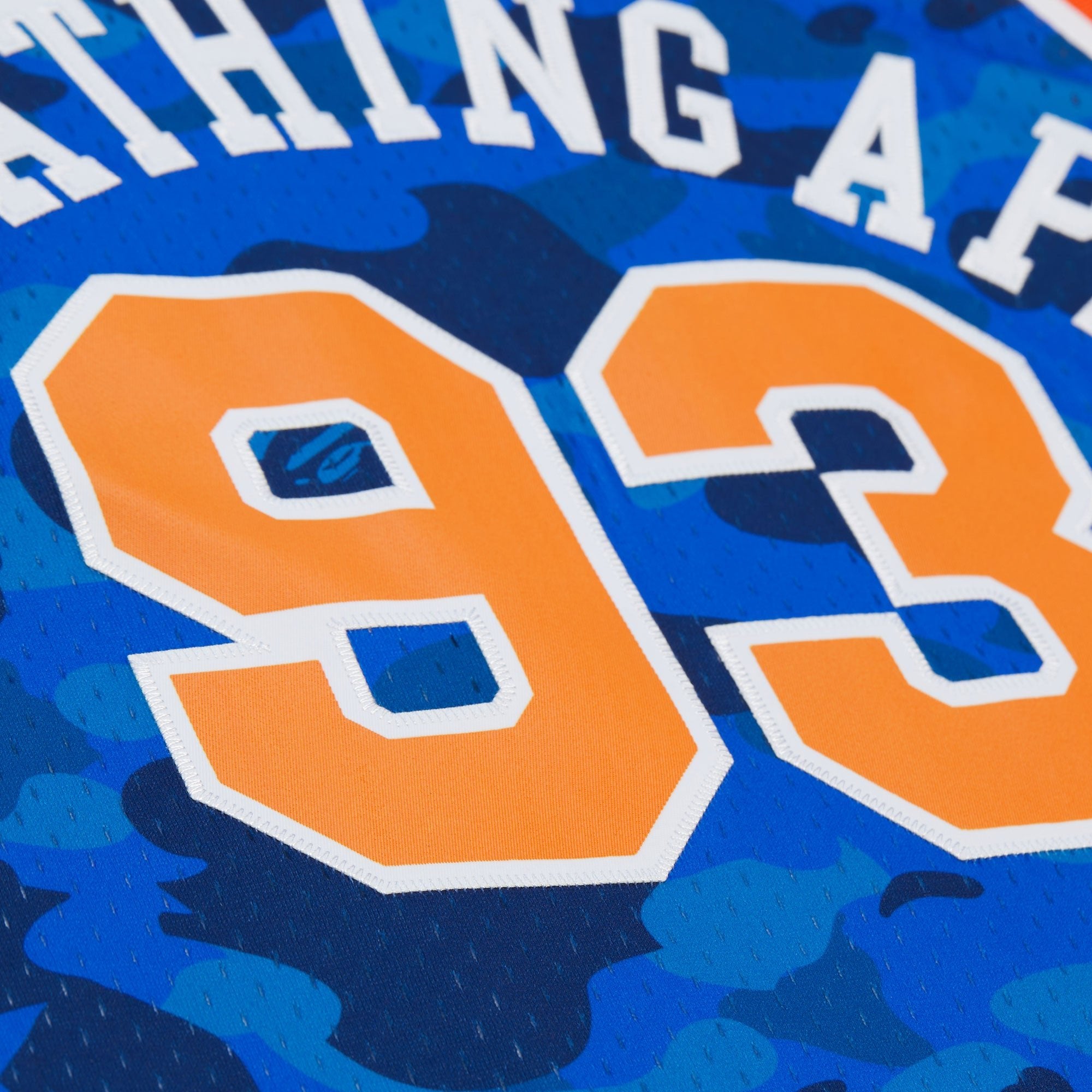 Mitchell And Ness Jersey Hombre New York Knicks BAPE X M&N - NBA Store Chile