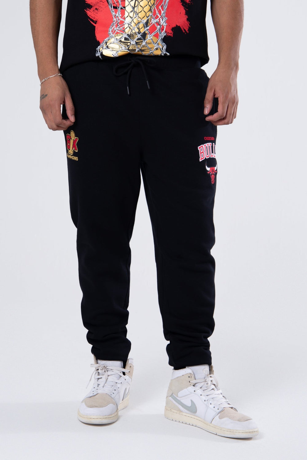 Mitchell and Ness Pantalón Champs Hombre Chicago Bulls - NBA Store Chile