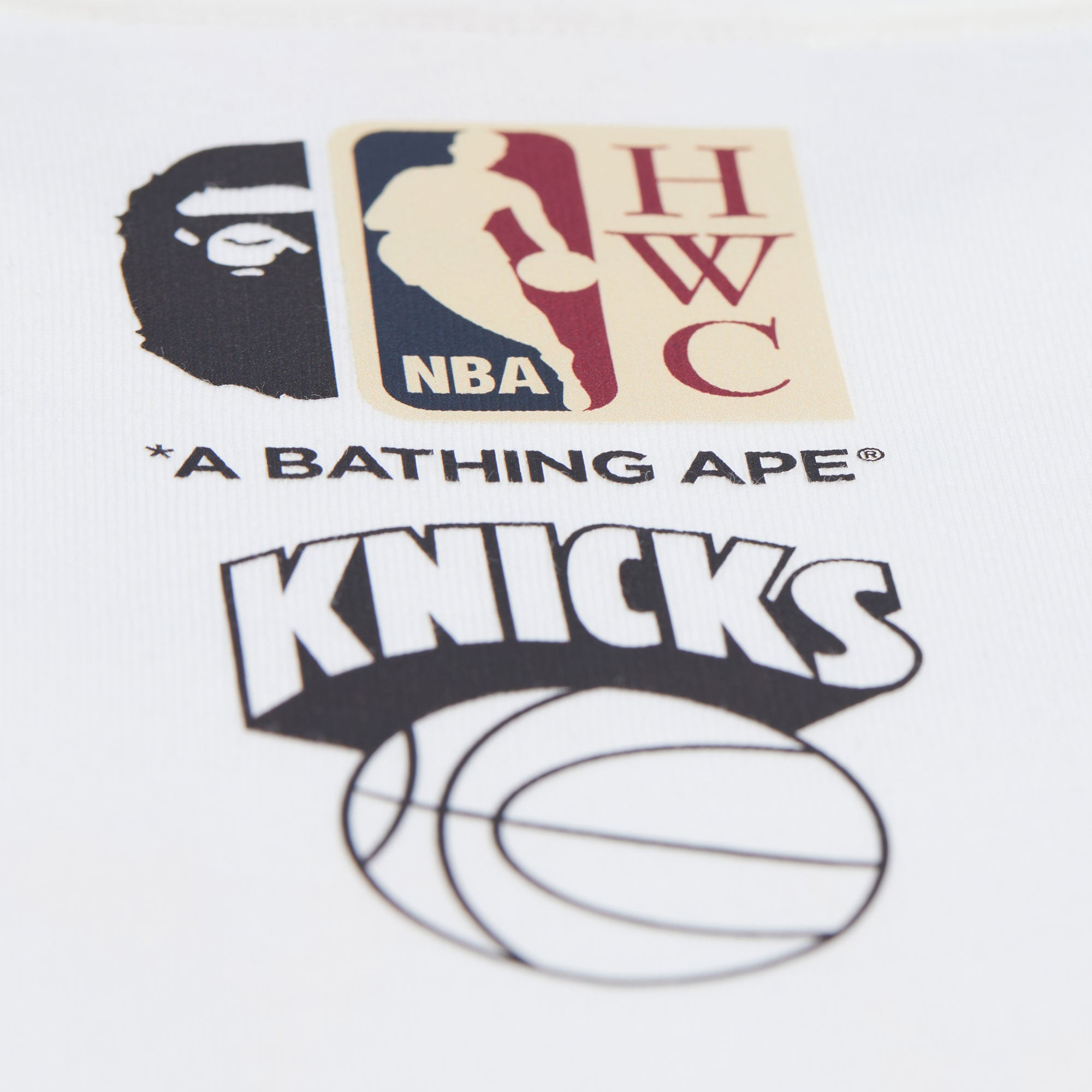 Mitchell And Ness Polera Hombre New York Knicks BAPE X M&N - NBA Store Chile