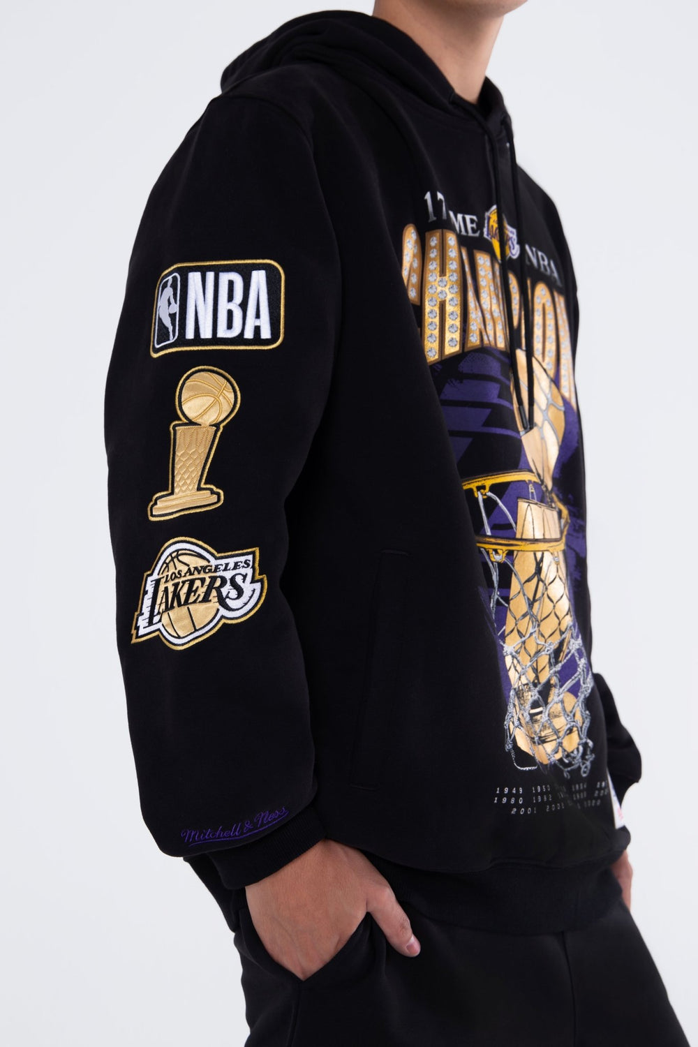 Mitchell and Ness Polerón Champs Hombre Los Angeles Lakers - NBA Store Chile