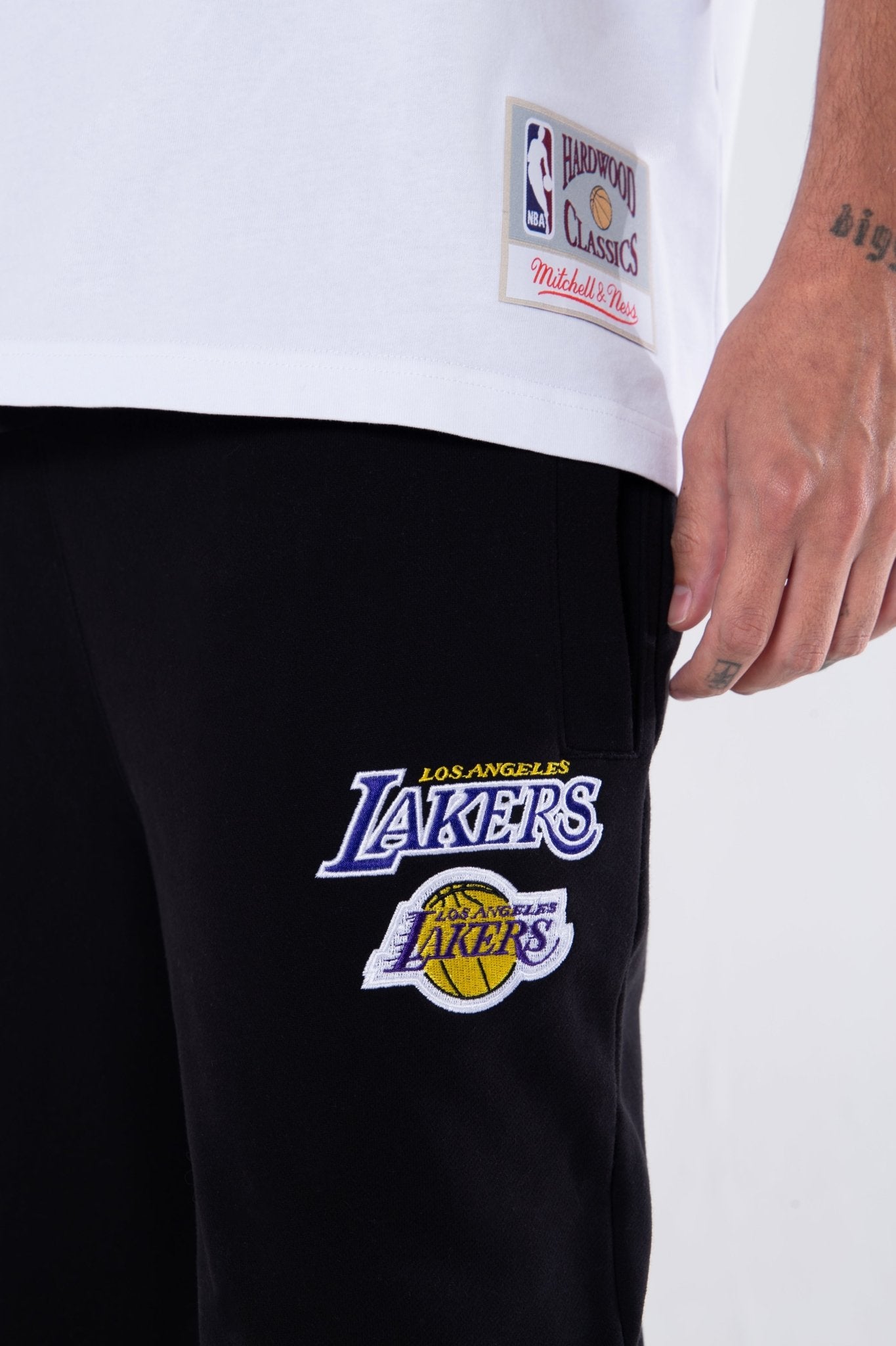 Mitchell and Ness Short Champs Hombre Los Angeles Lakers - NBA Store Chile