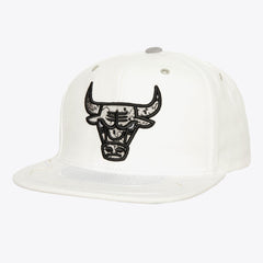 NBA Gorra Day 4 Snapback Hombre Chicago Bulls Blanco - NBA Store Chile