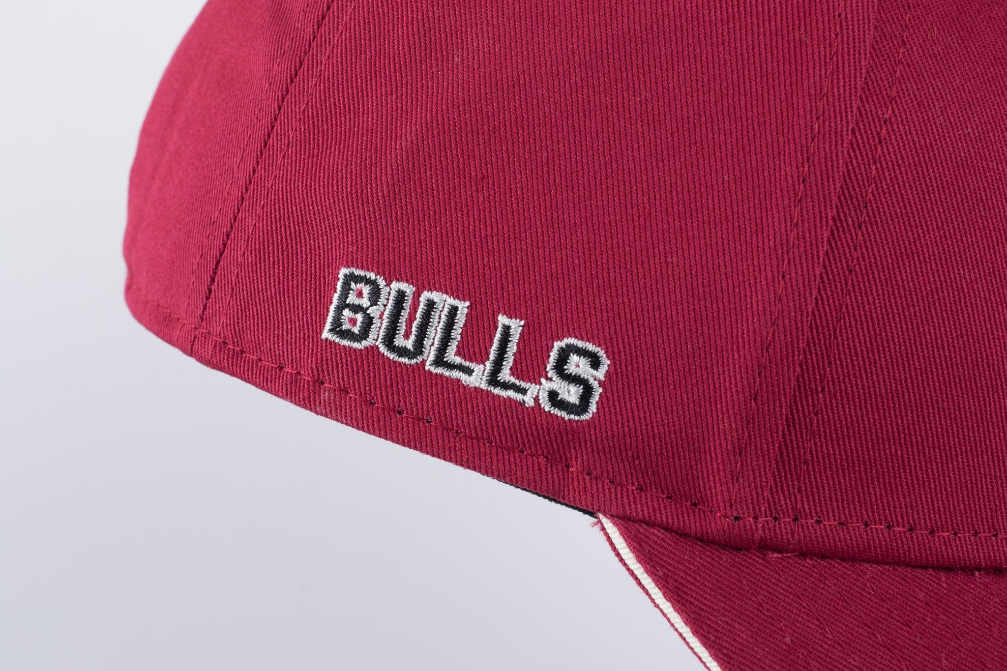 NBA Gorra Mujer Chicago Bulls CORE - NBA Store Chile