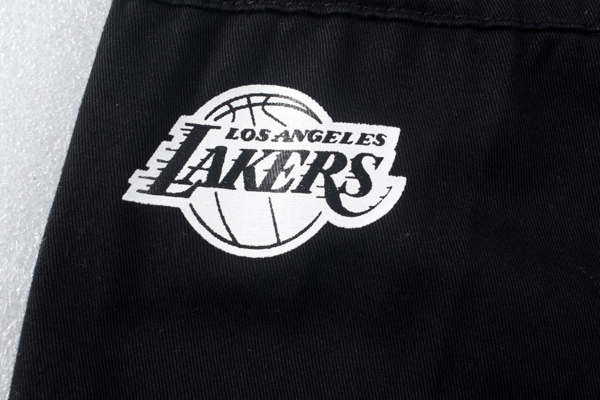NBA Pantalón Hombre Los Ángeles Lakers OVER TIME - NBA Store Chile