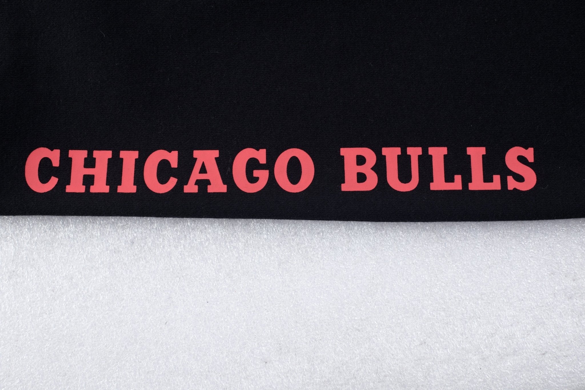 NBA Pantalón Niño Chicago Bulls STAY HERE - NBA Store Chile