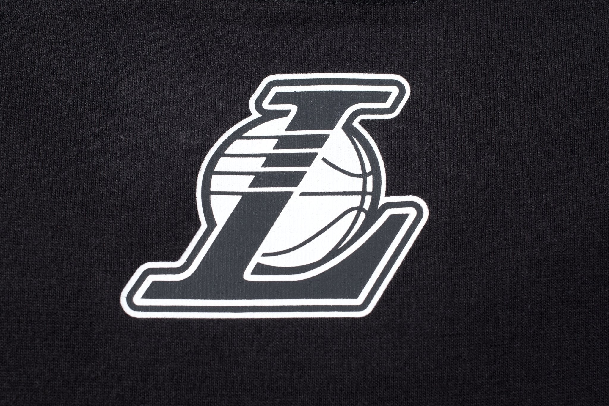 NBA Polera Hombre Los Ángeles Lakers LeBron James OVER TIME - NBA Store Chile