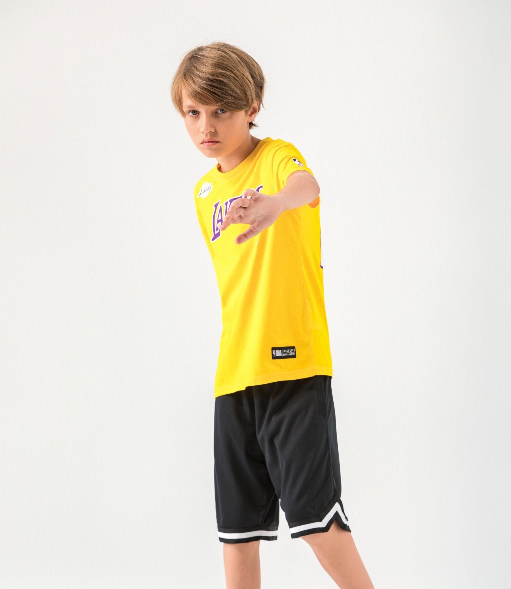 NBA Polera Niño Los Angeles Lakers Lebron James - NBA Store Chile