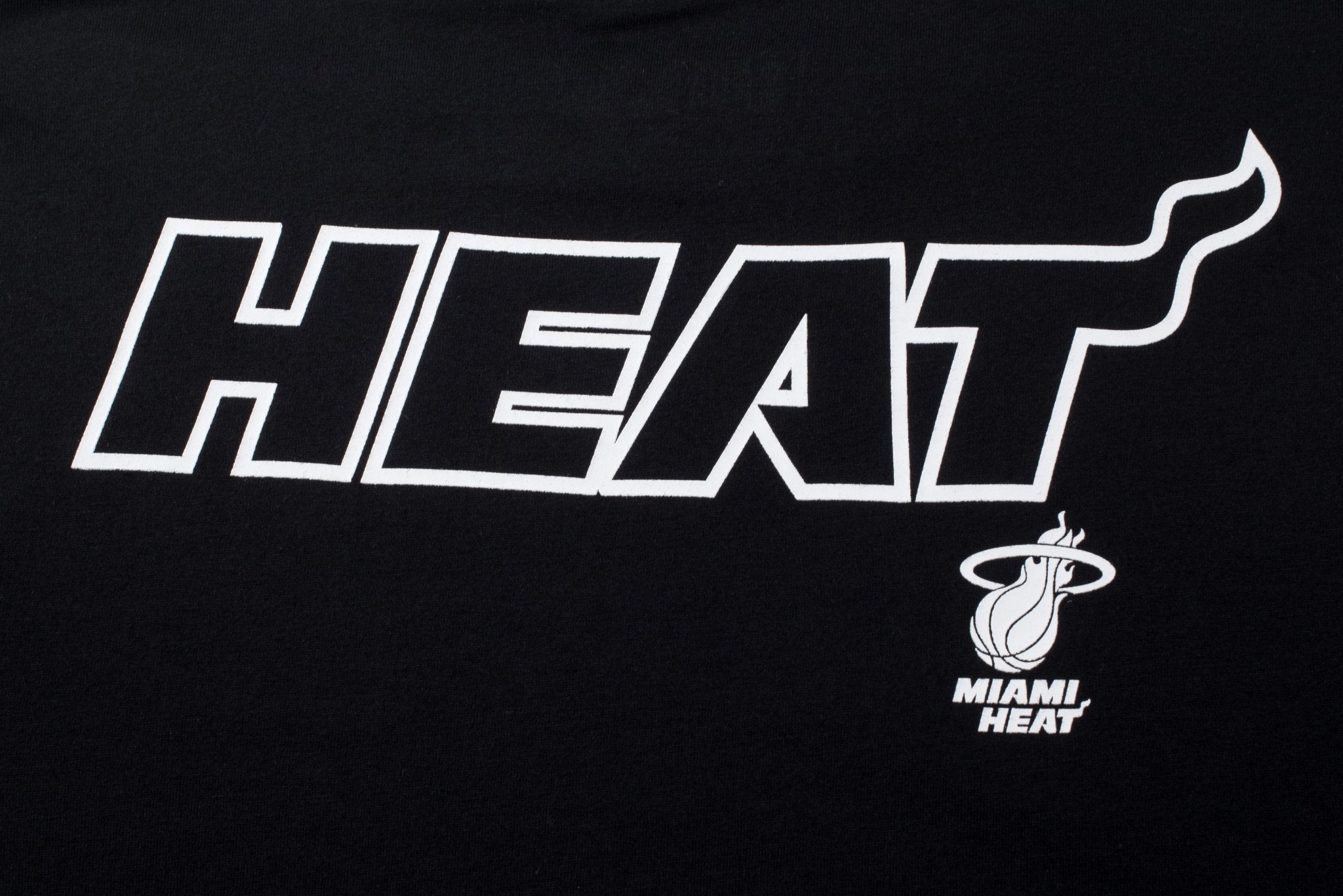 NBA Polera Niño Miami Heat STAY HERE - NBA Store Chile