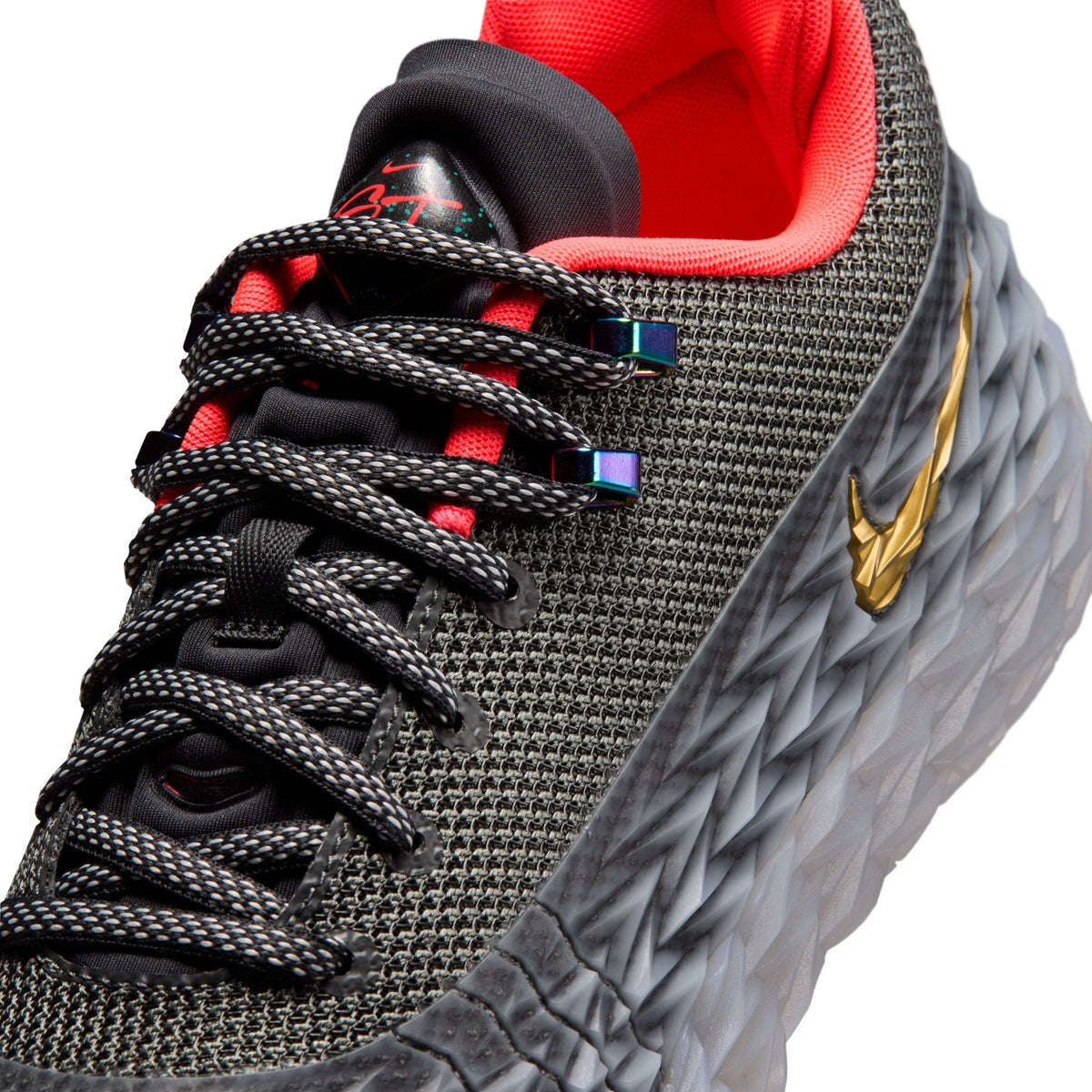 Nike Zapatilla S.T. Charge Hombre Gris - NBA Store Chile