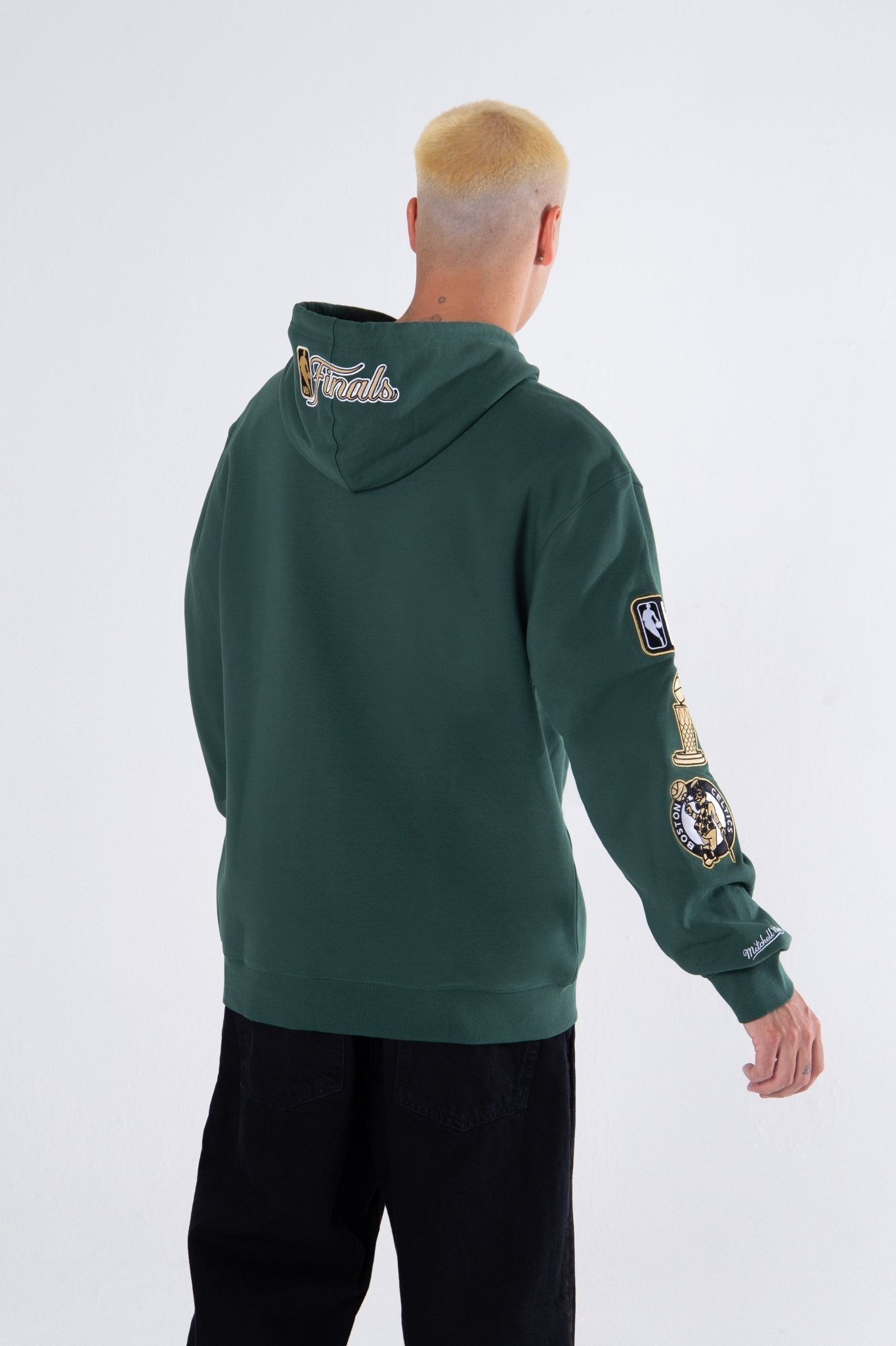 Polerón Hombre Champs Boston Celtics - Mitchell and Ness - NBA Store Chile